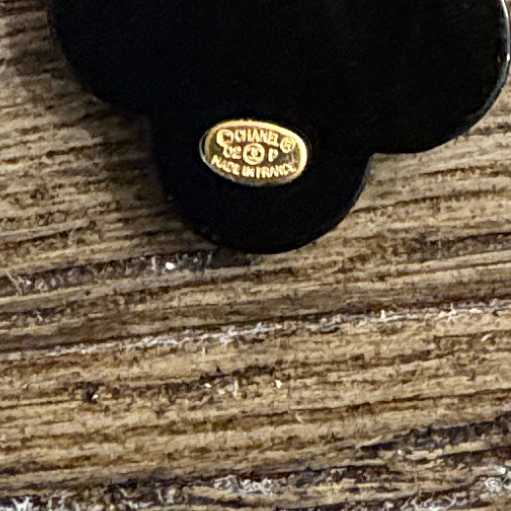 [CHANEL] Authentic Black & White w/ Gold Resin Clover CC Hoop Luxury Earrings - Picture 7 of 10